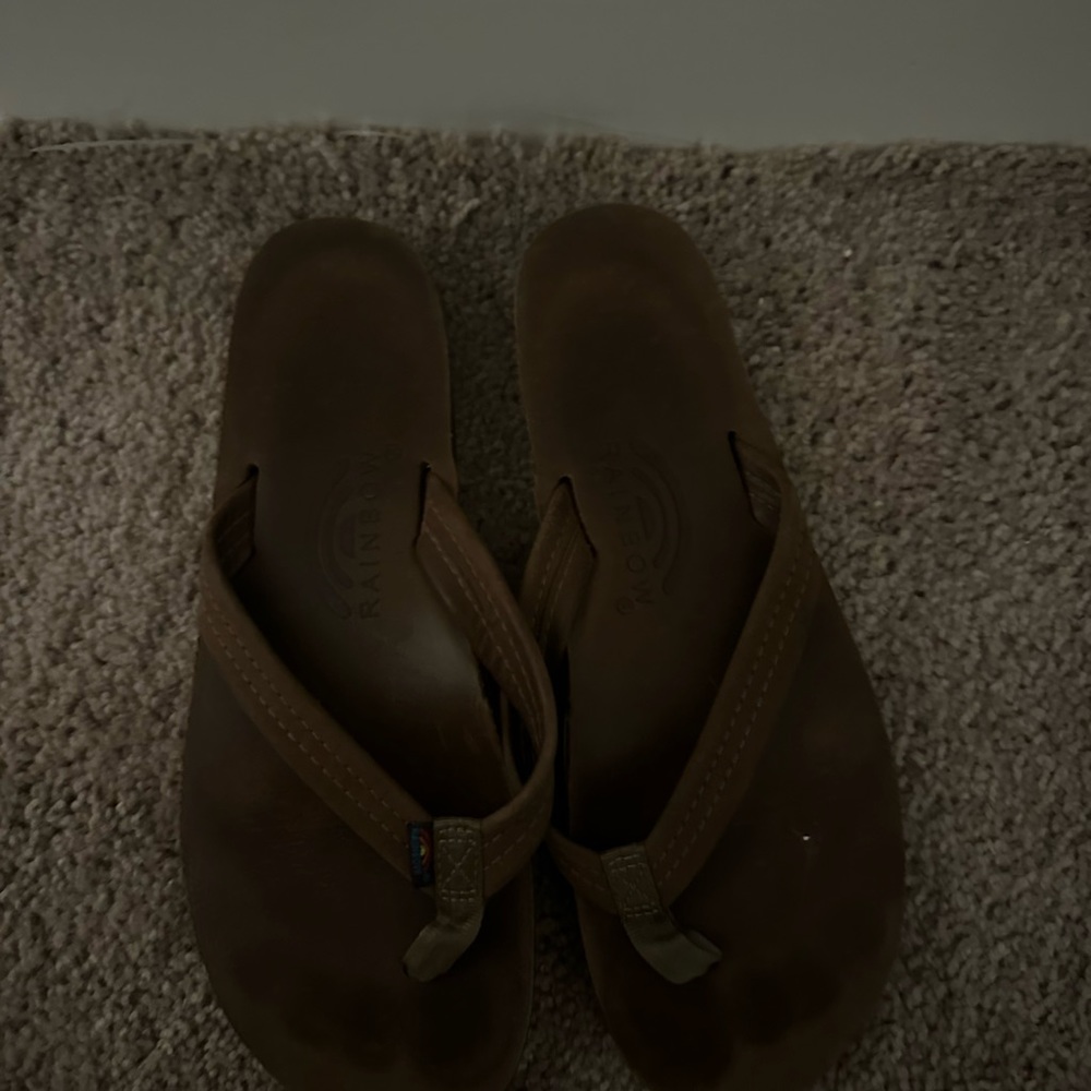 Rainbow sandals size 8 women’s